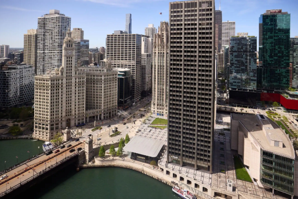 Hyatt Regency Chicago closes out renovation with redesigned grand ballroom