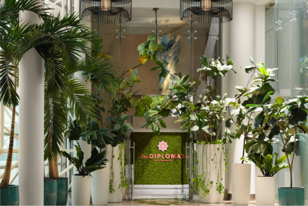Diplomat Beach Resort officially rebrands under Hilton’s Signia brand